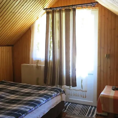V Gorakh Jaktstuga *