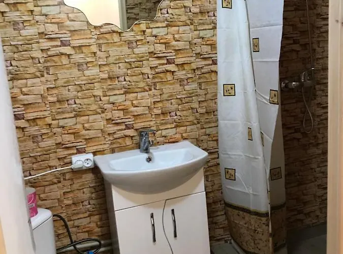 V Gorakh Lodge Izki