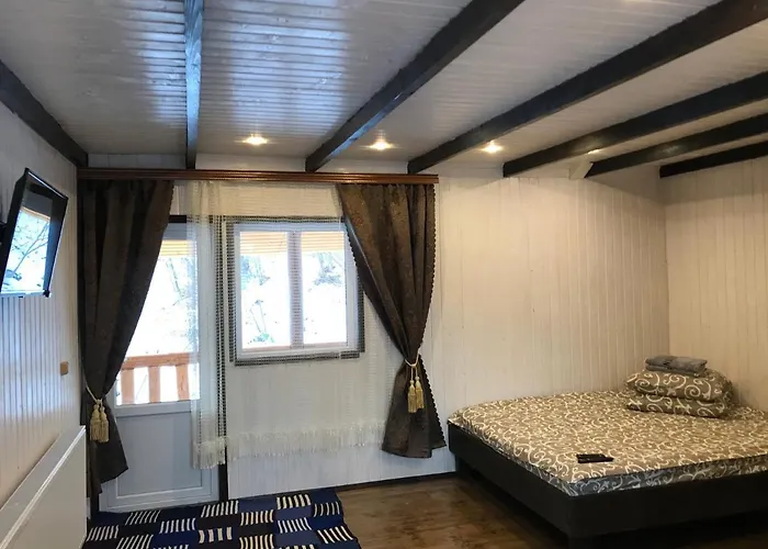 Orman Evi V Gorakh Izki