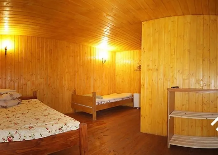 V Gorakh Orman Evi *